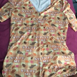 Stuffme buttflap onesie